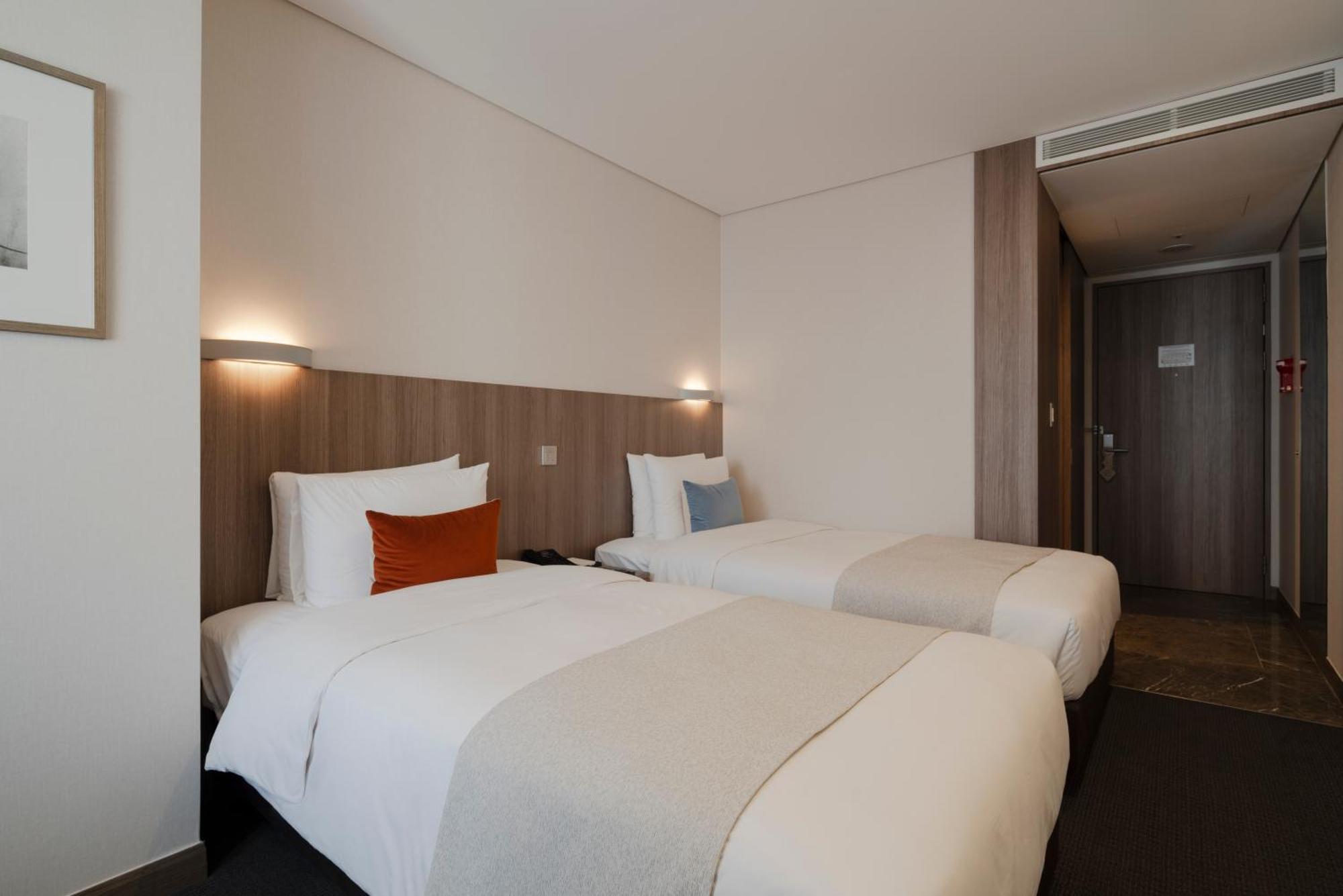 Amid Hotel Seoul Exterior photo