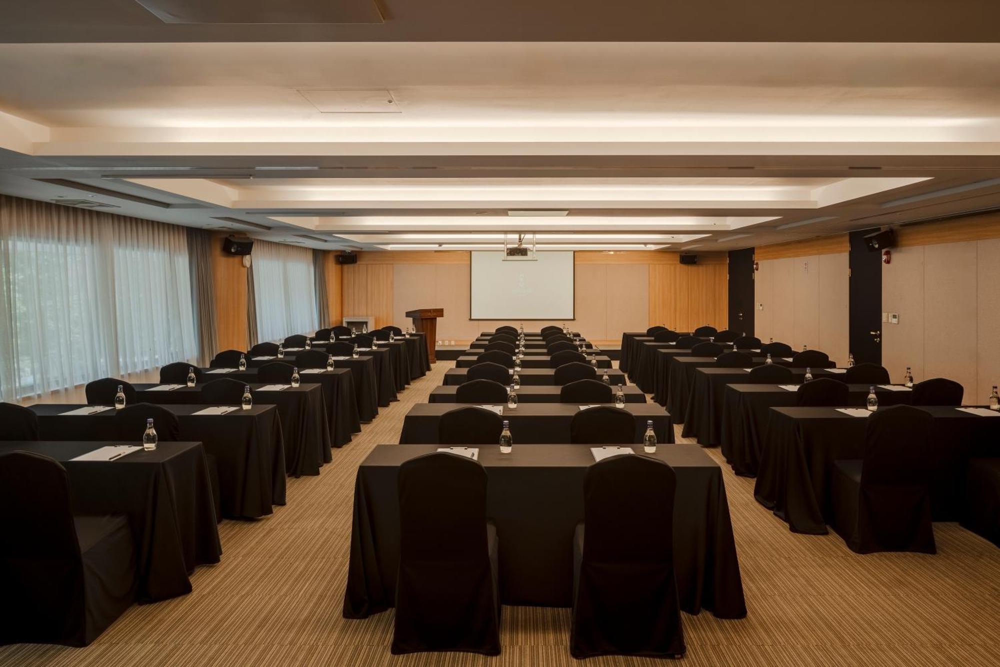 Amid Hotel Seoul Exterior photo