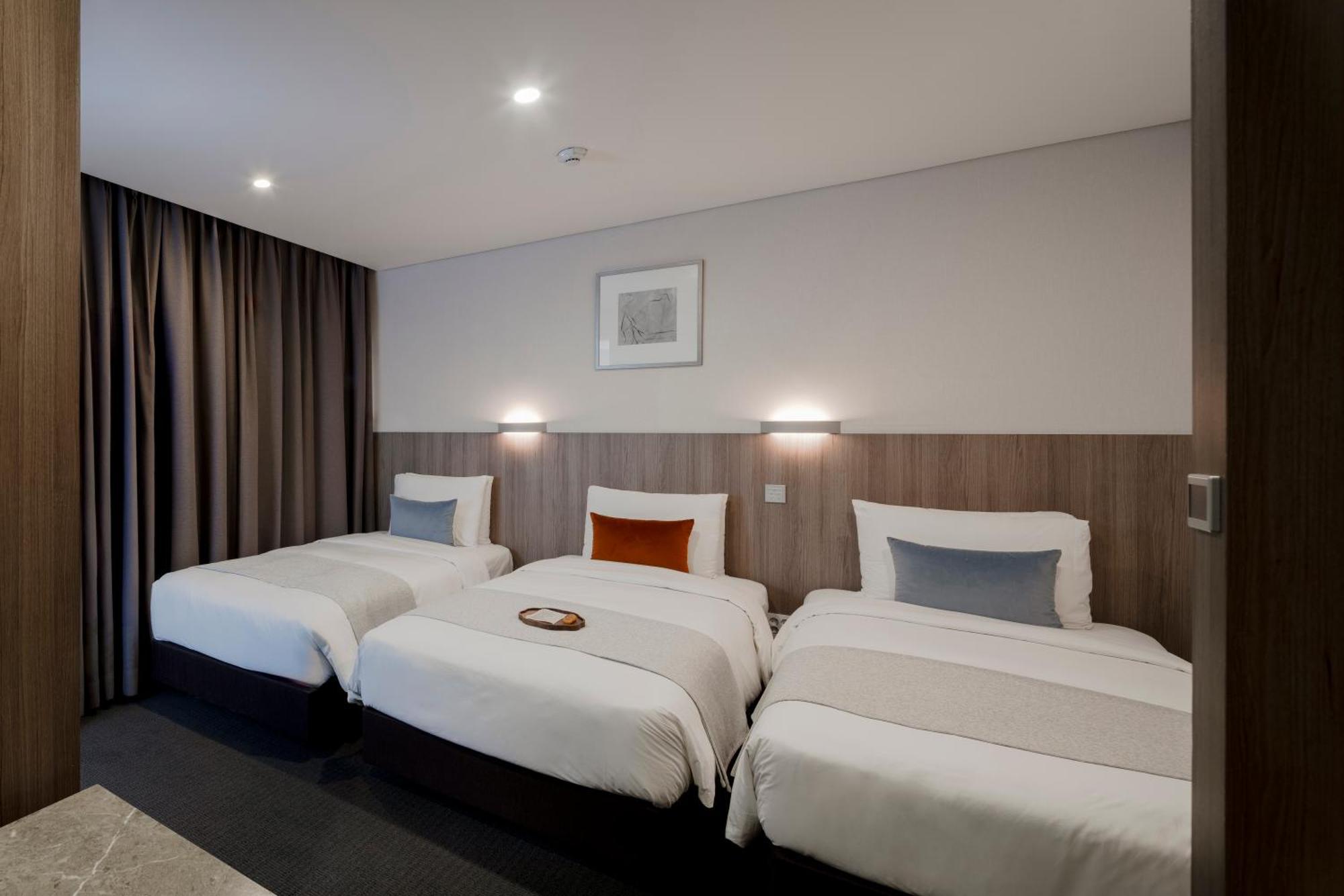 Amid Hotel Seoul Exterior photo