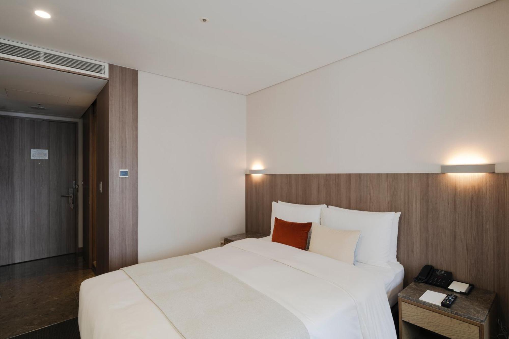 Amid Hotel Seoul Room photo